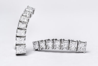 Alternative view of Earcuff Diamante