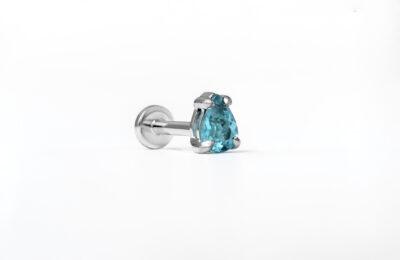 Alternative view of Piercing Turmalina Paraíba Gota